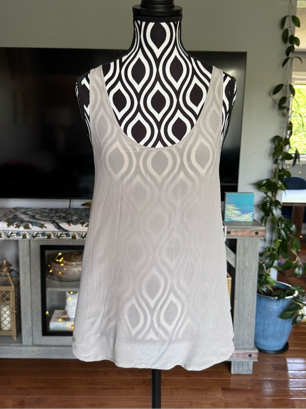 Light Grey 100% Silk Scoop Neck Tank Top